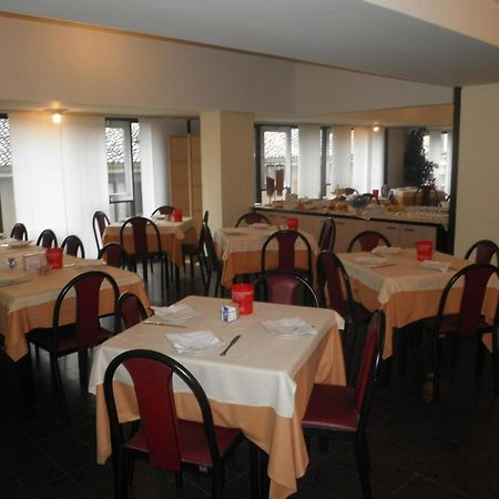 Hotel Selide ديسْيو المظهر الخارجي الصورة