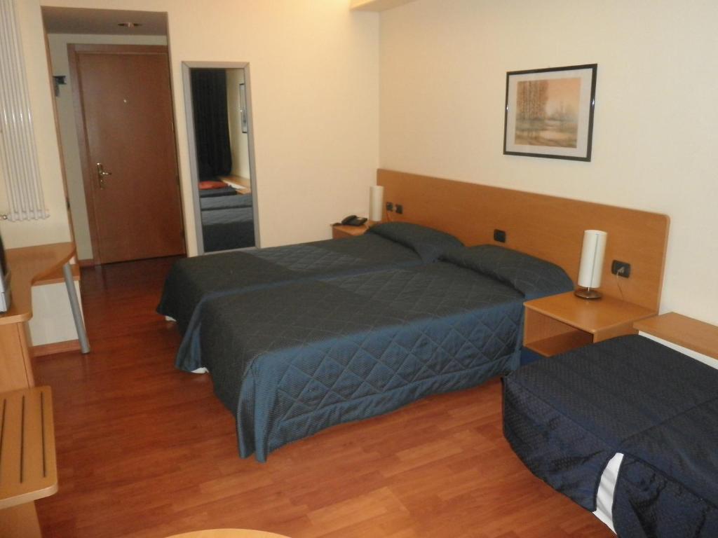 Hotel Selide ديسْيو الغرفة الصورة
