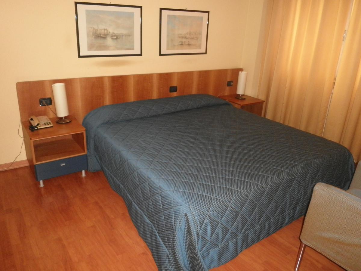 Hotel Selide ديسْيو المظهر الخارجي الصورة