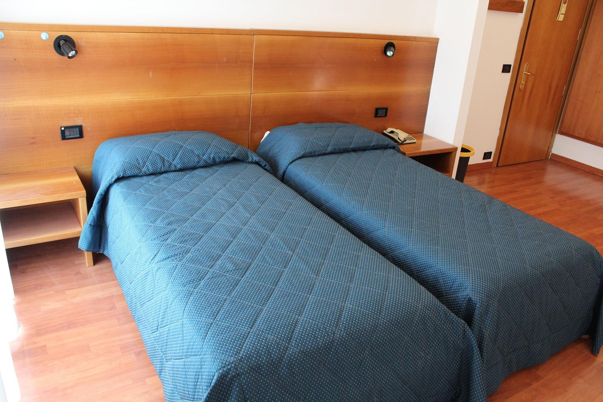 Hotel Selide ديسْيو المظهر الخارجي الصورة