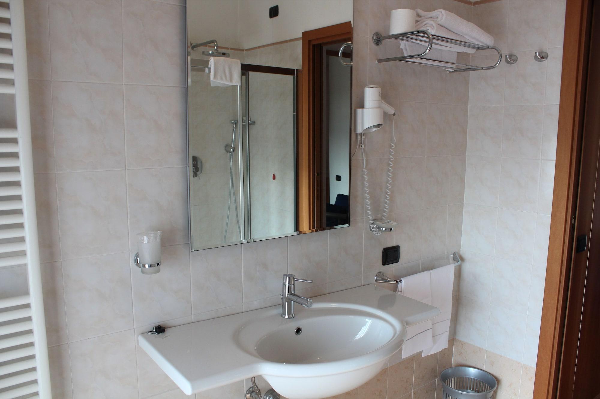 Hotel Selide ديسْيو المظهر الخارجي الصورة