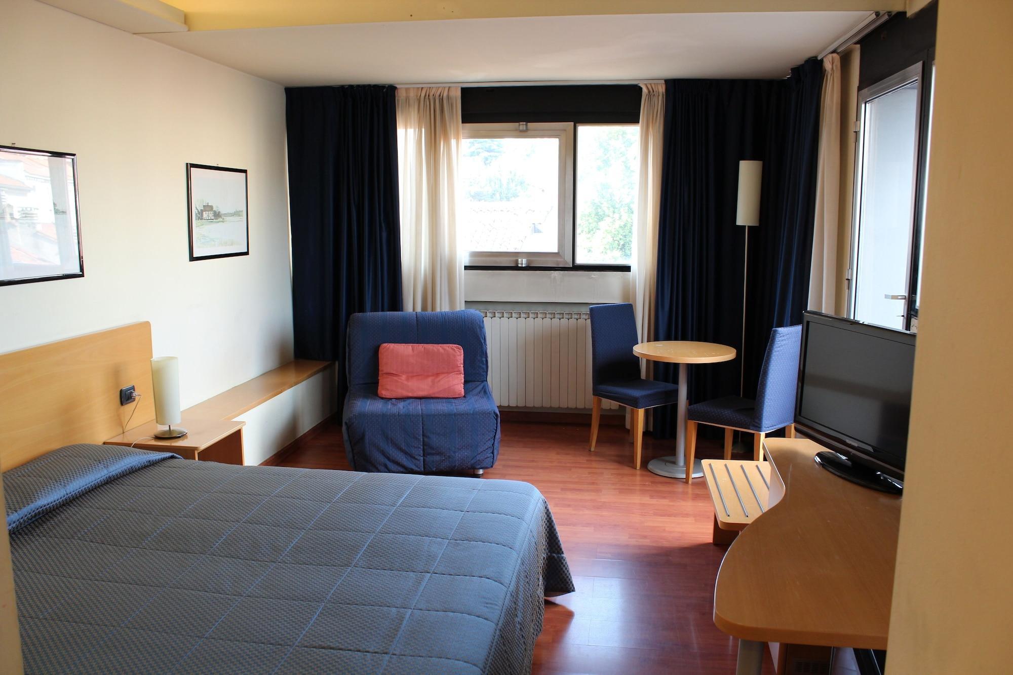 Hotel Selide ديسْيو المظهر الخارجي الصورة