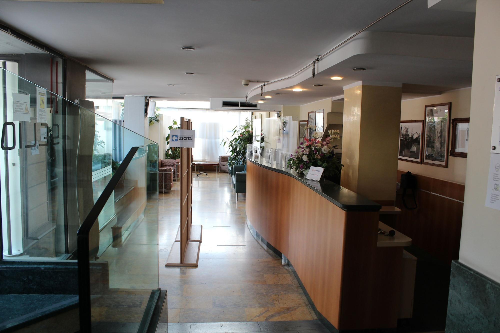 Hotel Selide ديسْيو المظهر الخارجي الصورة