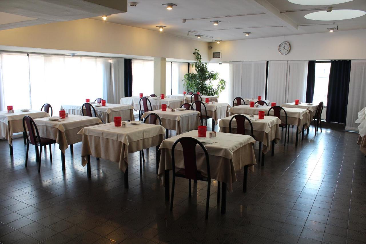 Hotel Selide ديسْيو المظهر الخارجي الصورة